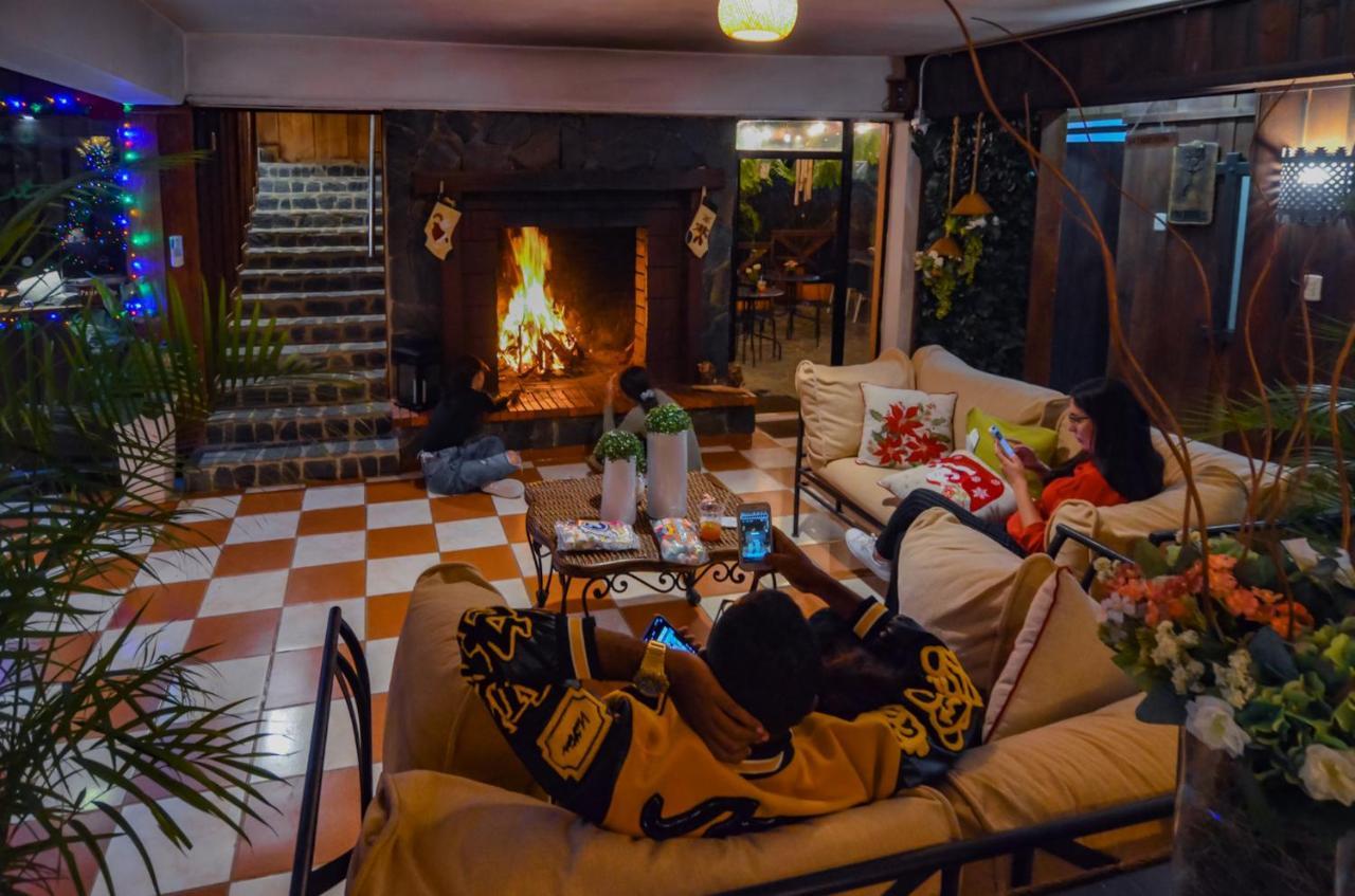 Hotel Rancho Constanza & Cabanas De La Montana 外观 照片
