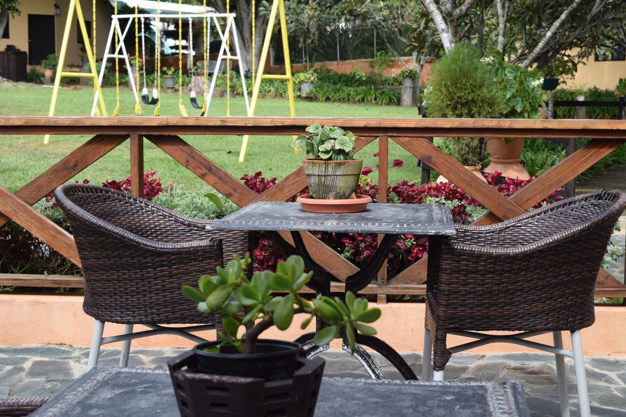 Hotel Rancho Constanza & Cabanas De La Montana 外观 照片
