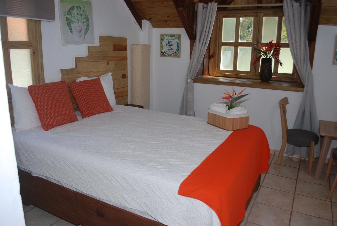 Hotel Rancho Constanza & Cabanas De La Montana 外观 照片