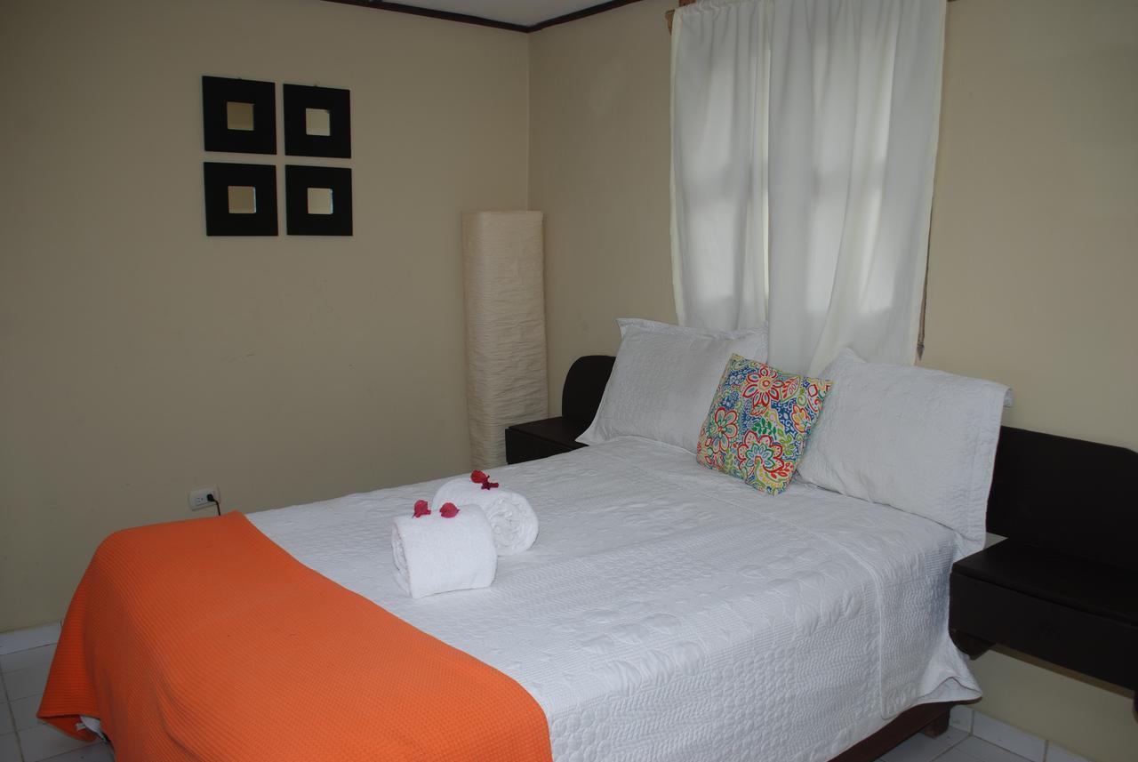 Hotel Rancho Constanza & Cabanas De La Montana 外观 照片