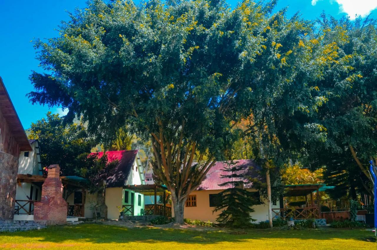 Hotel Rancho Constanza & Cabanas De La Montana 外观 照片